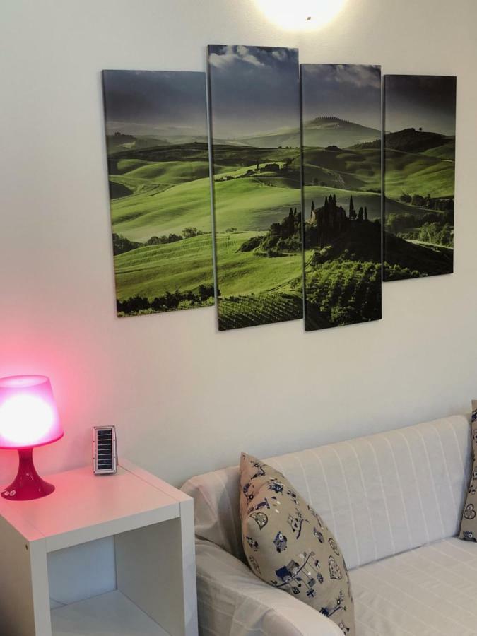La Dolce Vita Studio With Free Private Parking Siena Exteriör bild