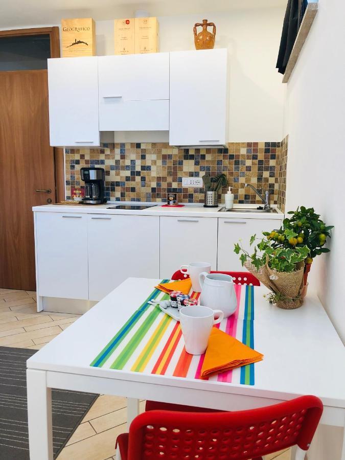 La Dolce Vita Studio With Free Private Parking Siena Exteriör bild